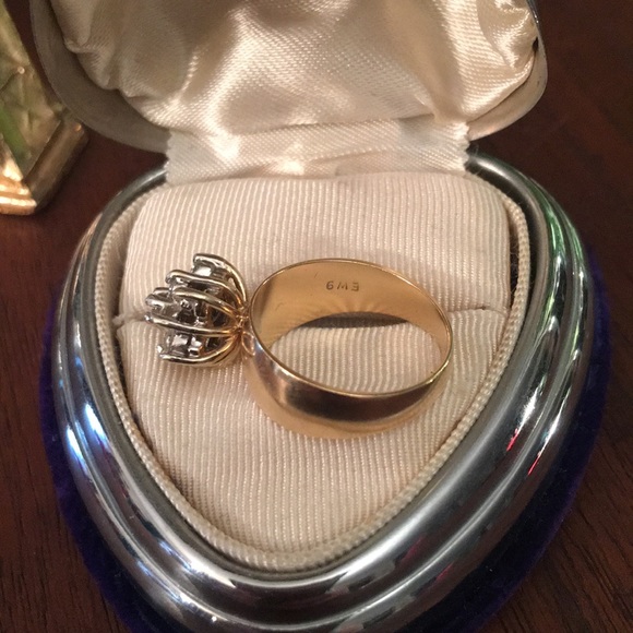 14k Gold Diamond cluster ring w/ appraisal Vintage - Picture 9 of 13